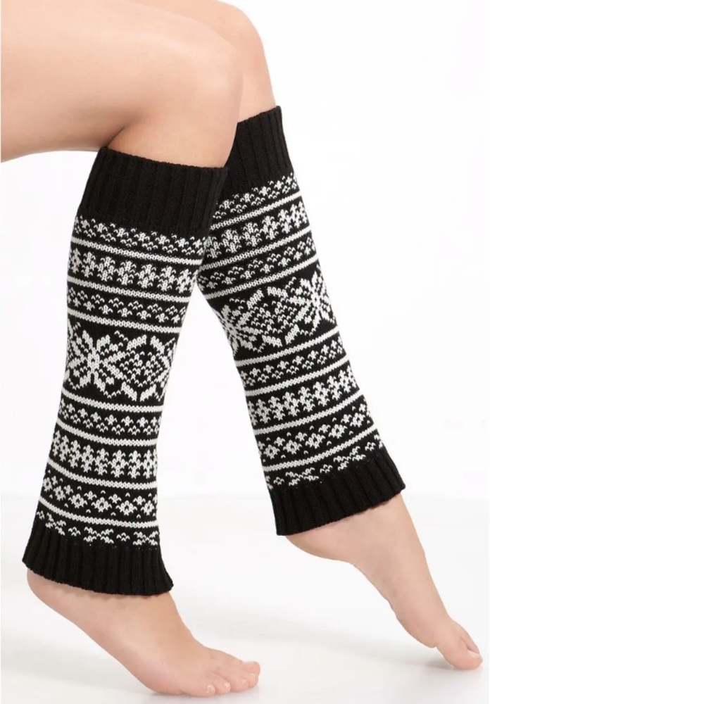 NWT! HUE Fair Isle Legwarmers - Black